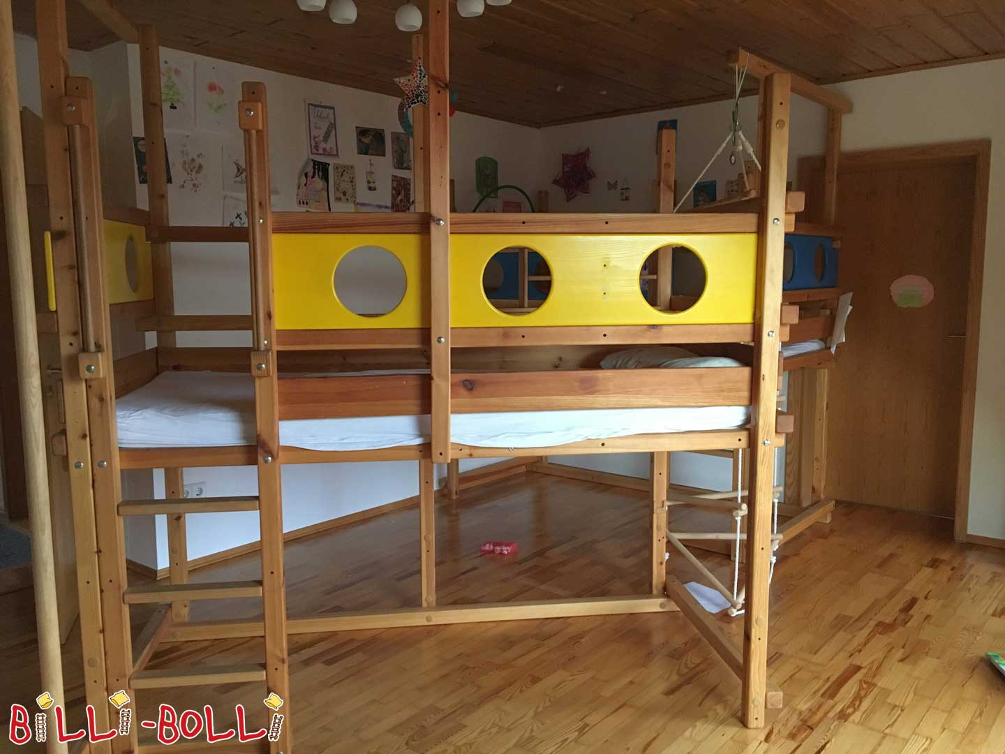 Lettu loft di pinu (Category: U lettu loft hè necessariu)