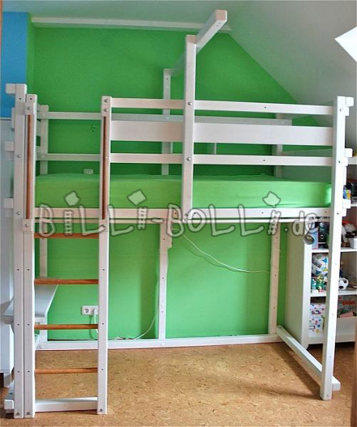 Łóżko na poddaszu dziecięce świerk, 100 x 200 cm, białe szkliwione (Kategoria: Używane łóżko na poddaszu)