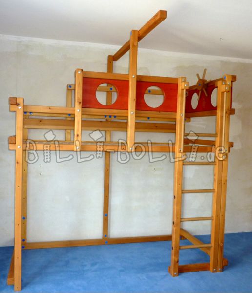Cama alta de abeto aceitado con escalón de techo inclinado (Categoría: cama alta segunda mano)