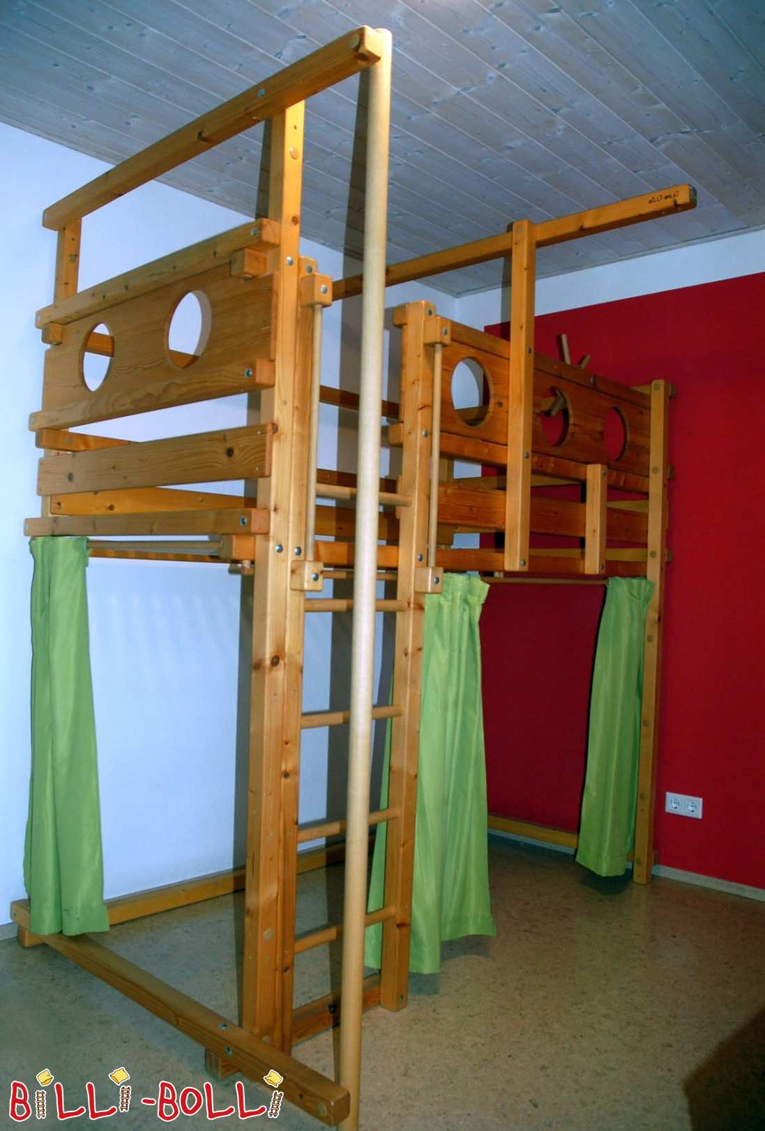 Growing loft bed with fire pole in Ochsenfurt (Category: second hand loft bed)