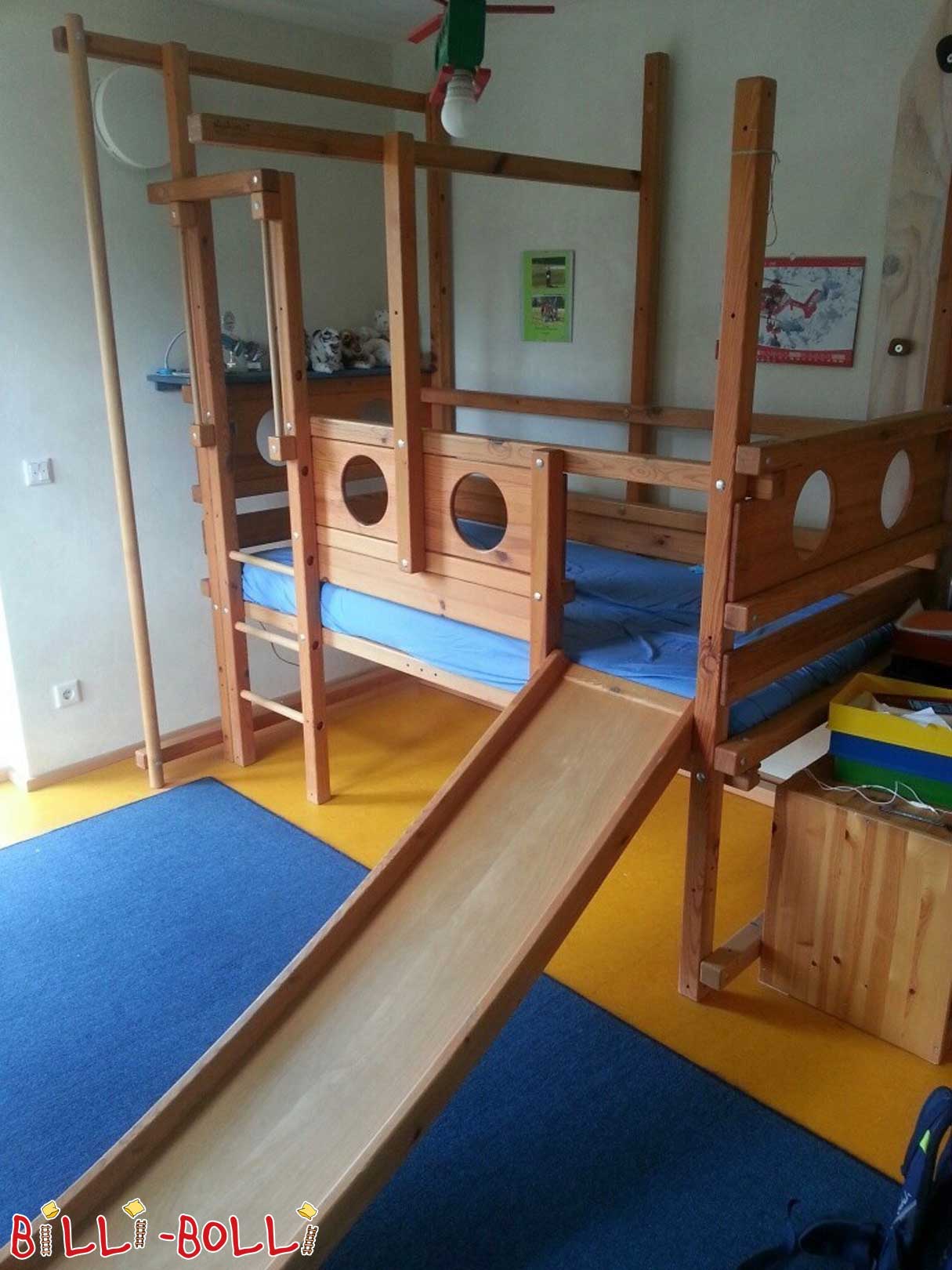 Loft bed with fireman's pole and slide, honey-coloured oiled pine (Category: second hand loft bed)