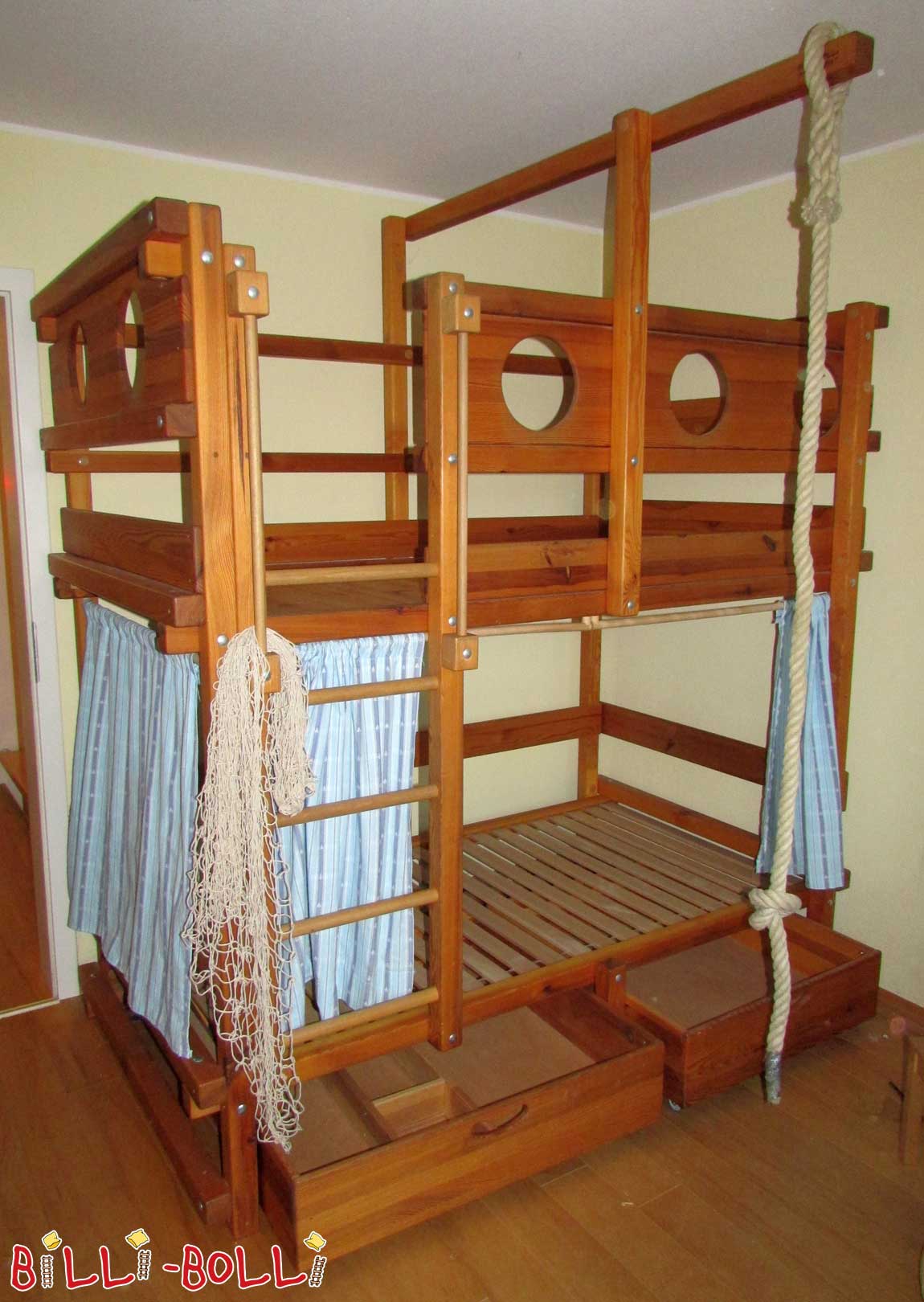 Krevet u potkrovlju koji raste s djetetom, 100 x 195 cm, bor nauljen voskom (Kategorija: Korišten krevet u potkrovlju)
