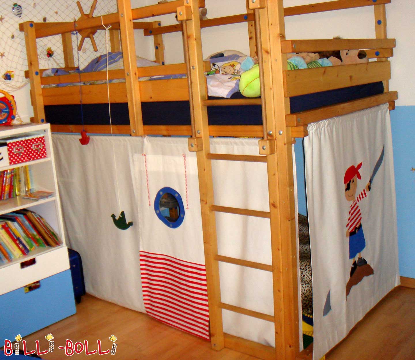 Vysoká posteľ rastúca s dieťaťom, 120 x 200 cm, olejovaný voskovaný smrek (Kategória: Použitá vysoká posteľ)
