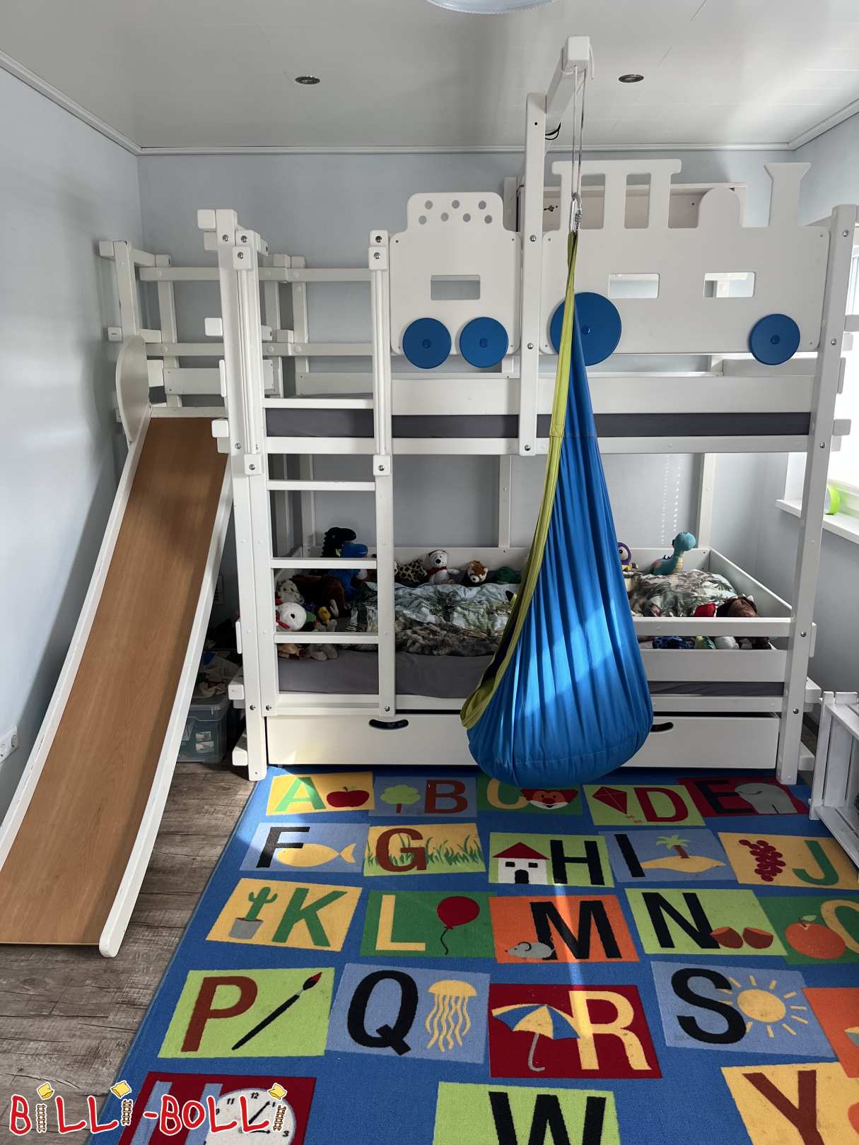 Palanda/podkrovní postel 120x200 a úložné boxy včetně matrací (Kategorie: Patrová postel použitá)