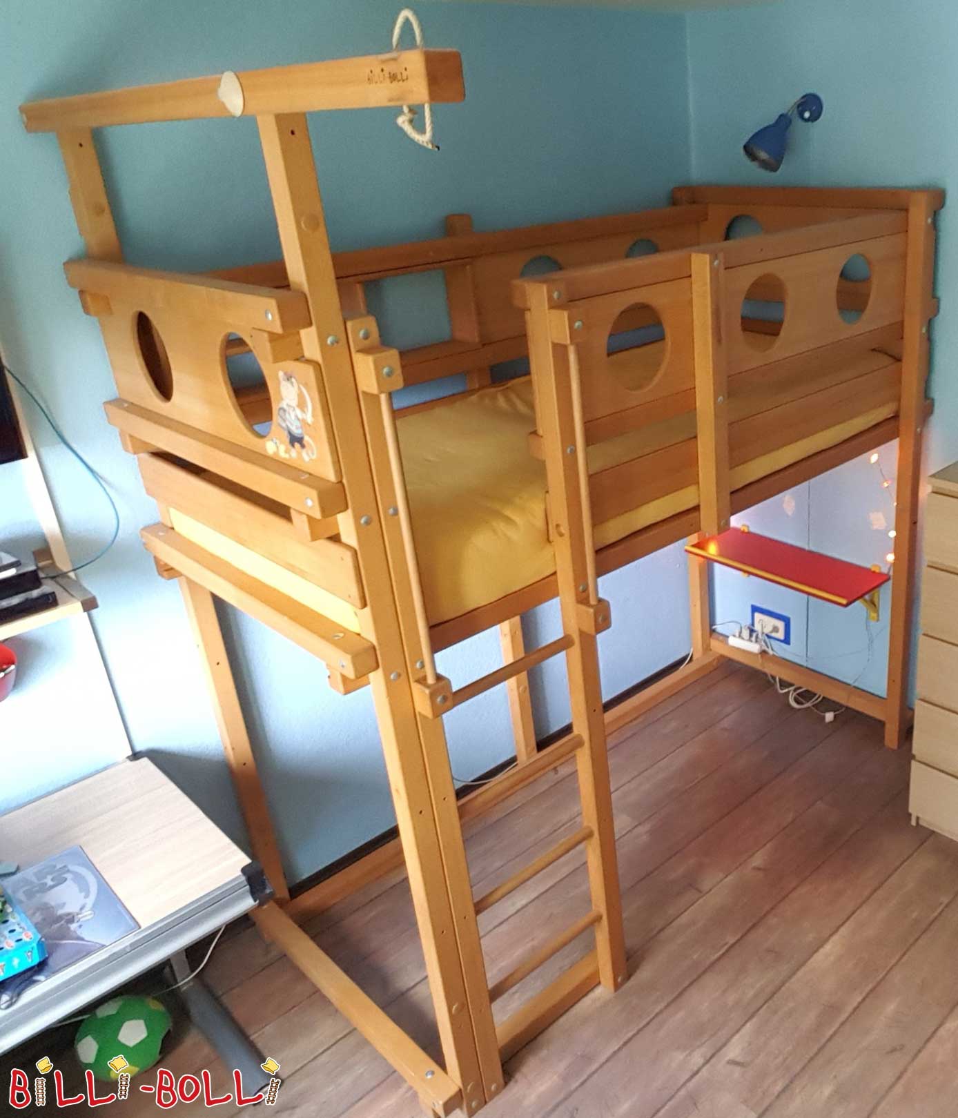 Palėpės lova, auganti su vaiku, 90 x 200 cm, alyvuotas vaškuotas bukas (Kategorija: Naudojama palėpės lova)