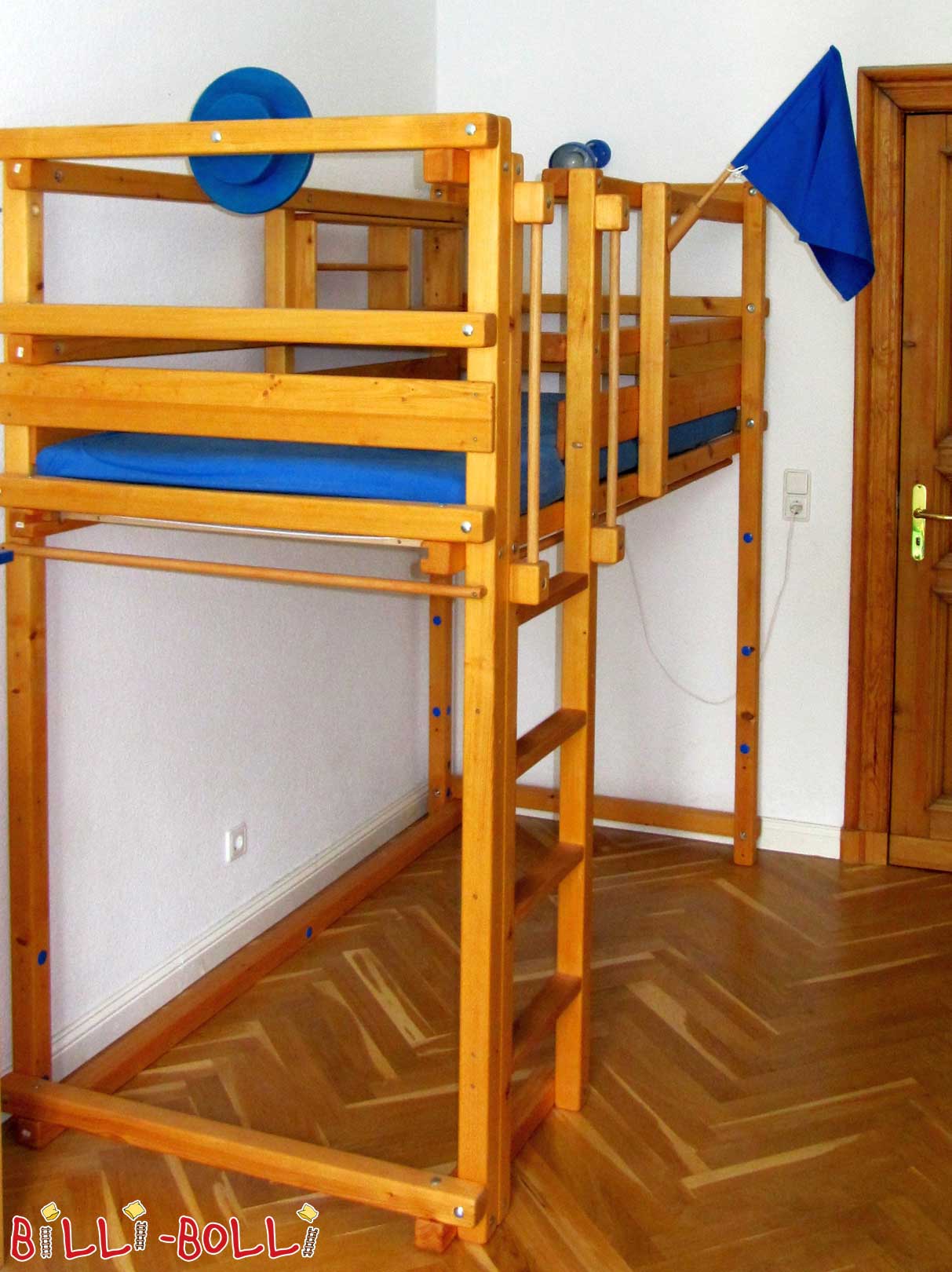 سرير علوي ينمو مع الطفل ، 90 × 200 سم ، شجرة التنوب المشمعة بالزيت (باب: سرير علوي مستعمل)