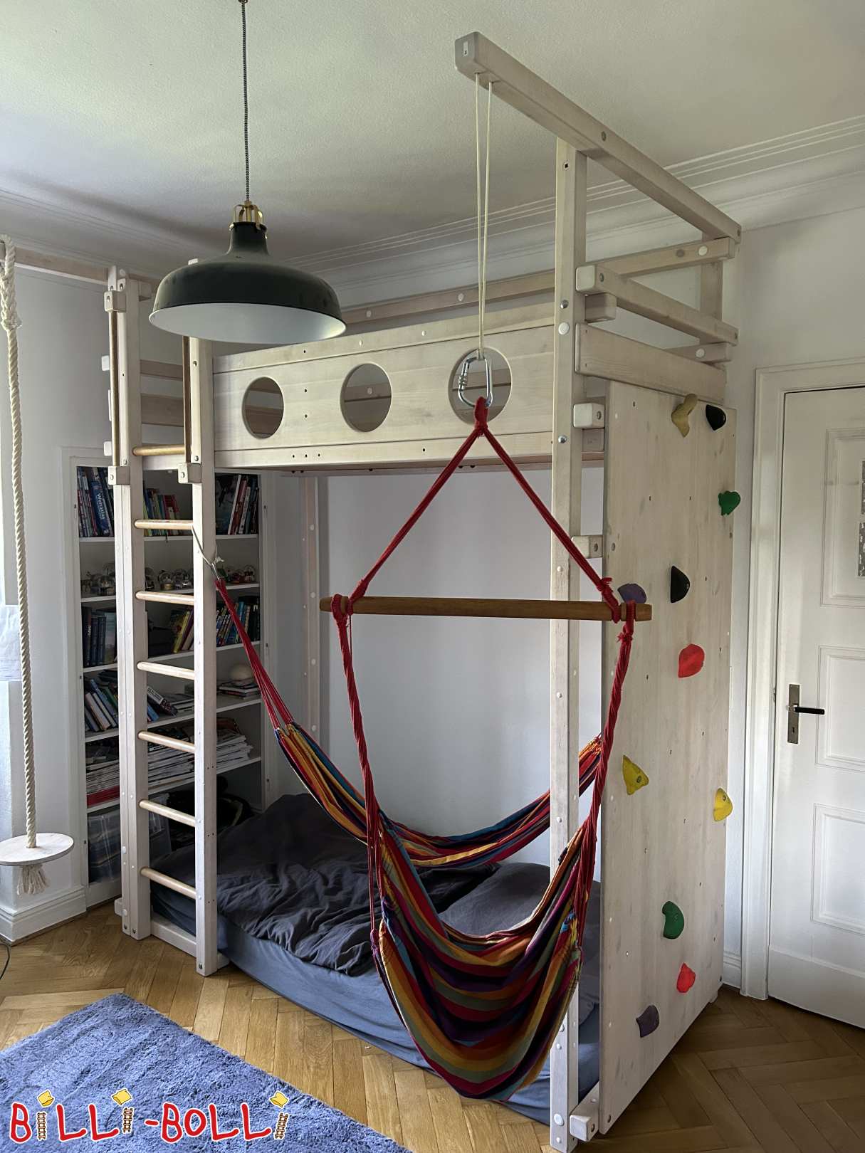 Loft bed that grows with the child for sale in Hamburg (Category: Loft Bed Adjustable by Age pre-owned)