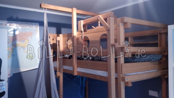 Vysoká posteľ rastúca s dieťaťom (Kategória: Použitá vysoká posteľ)