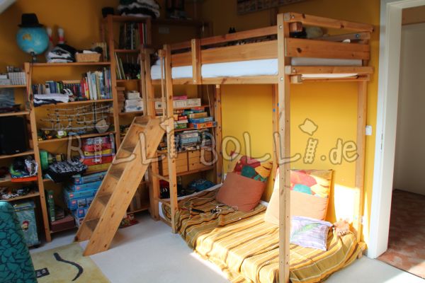 Borovicová podkrovná posteľ (Kategória: Použitá vysoká posteľ)