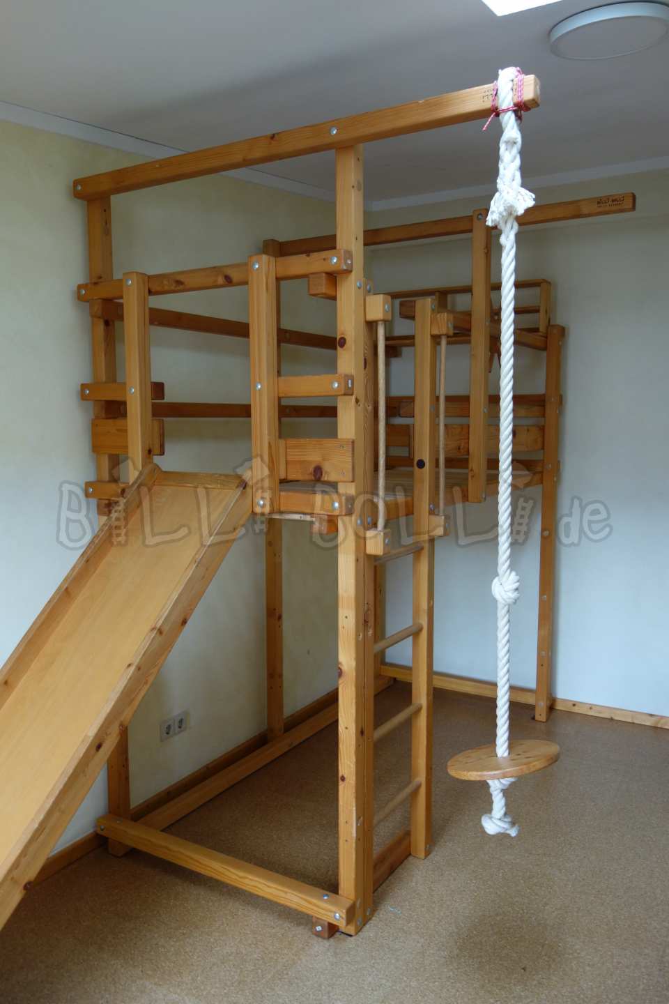 Mitw. Loft voodi f. kl. Piraadid, 90 x 200 cm, kuusk õlitatud-vahatatud (Kategooria: Kasutatud loft-voodi)
