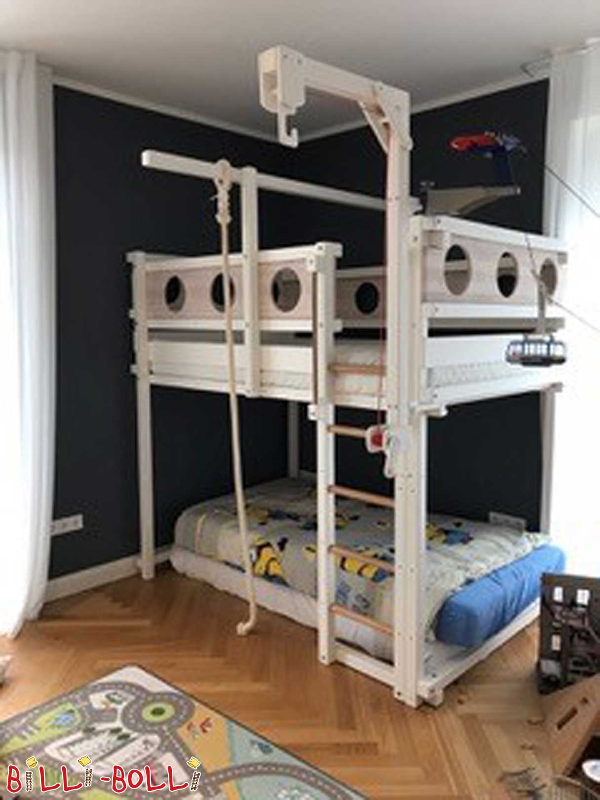 Таванско легло Billi-Bolli, което расте заедно с детето, с размери 120 x 200 cm (Категория: Използвано таванско легло)