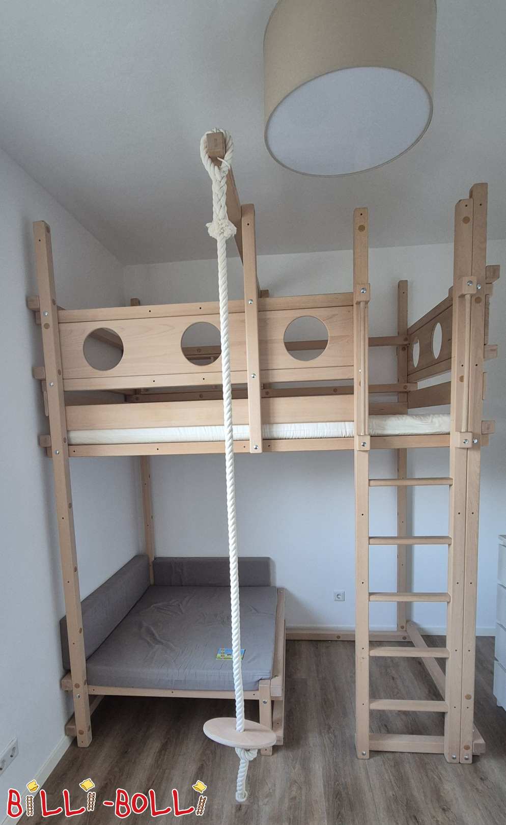 Auszéibar Loftbett 120 x 200 cm, Buche, extra héich Been 261 cm (Kategorie: Loftbett mat Armaufleeën a Leeder, gebraucht)