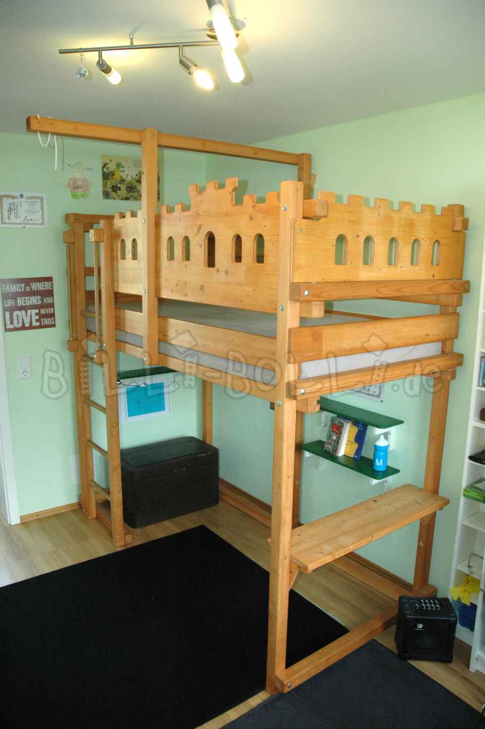 Krevet u potkrovlju koji raste s djetetom, 90 x 200 cm, nauljena smreka boje meda (Kategorija: Korišten krevet u potkrovlju)