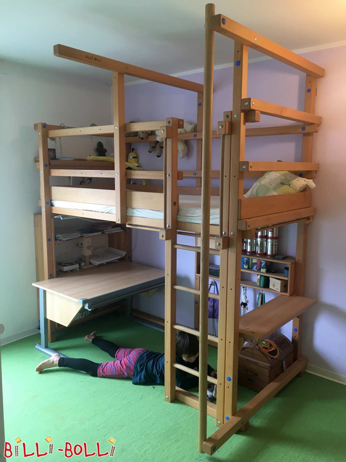 Rostoucí podkrovní postel 90x200 cm s hasičskou tyčí, buk, v Kasselu (Kategorie: Použitá podkrovní postel)