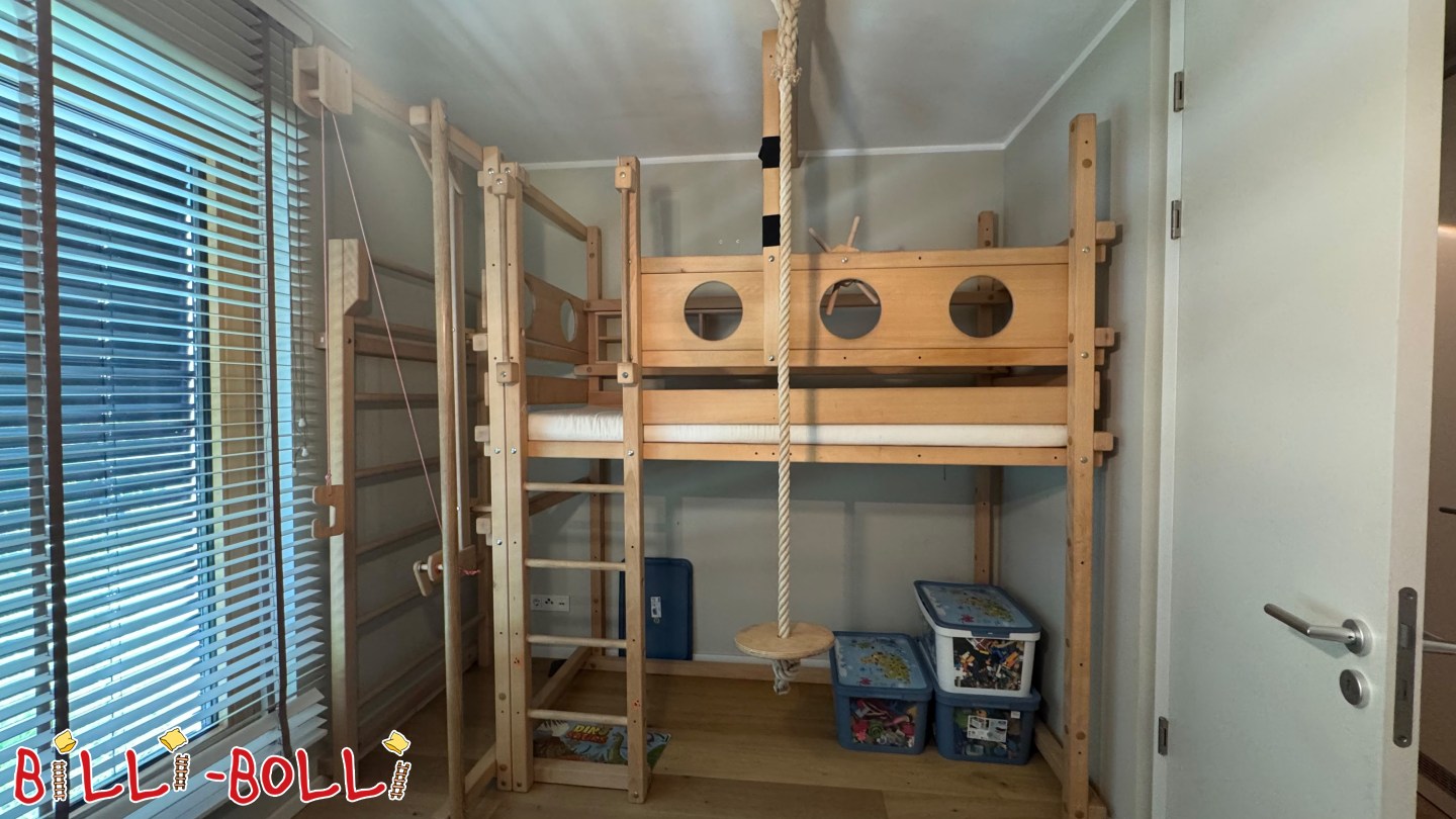 Adjustable loft bed 90x200 m, with lots of accessories (crane, wall bars and much more) (Category: Loft Bed Adjustable by Age pre-owned)