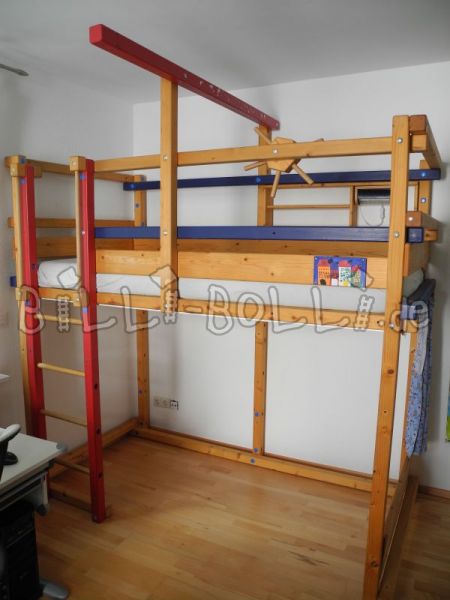 Palėpės lova pagaminta iš pušies, kuri auga su vaiku (Kategorija: Naudojama palėpės lova)