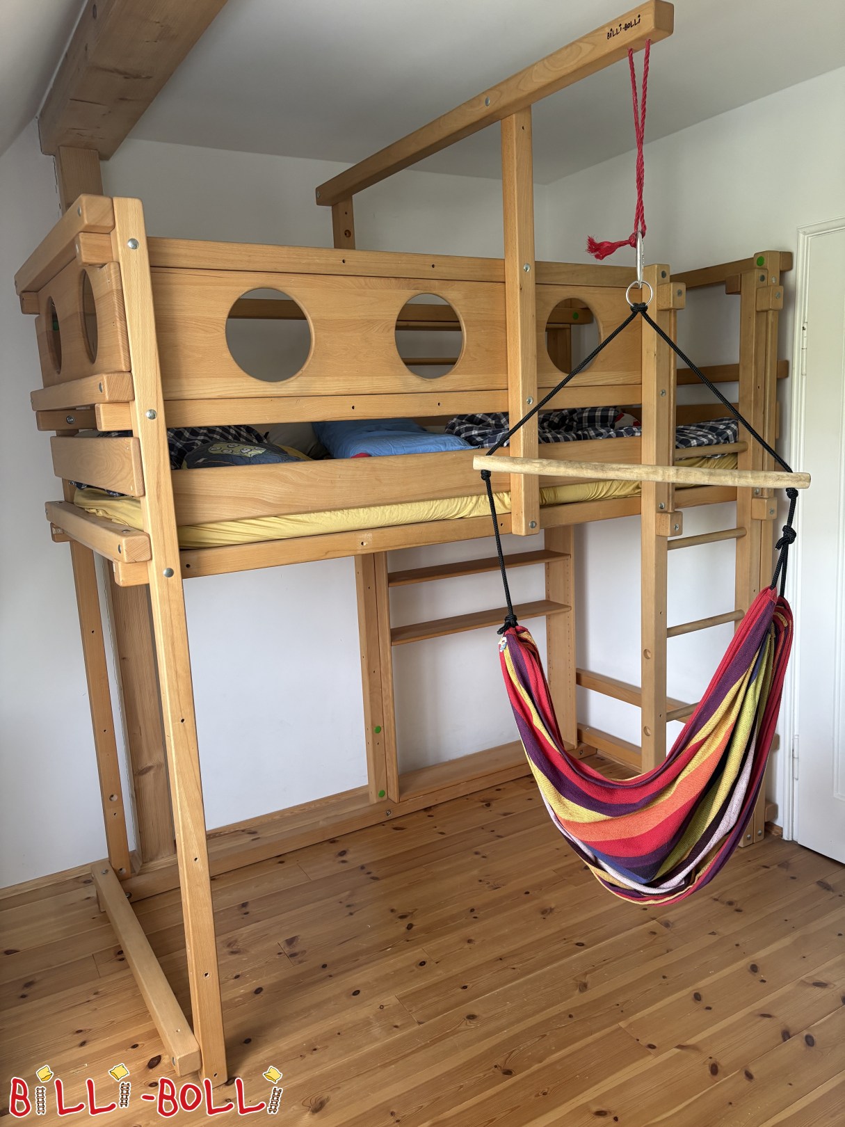 Erweiderbar Loftbett aus geöltem a gewaxtem Bësch (Kategorie: Loftbett mat Armaufleeën a Leeder, gebraucht)