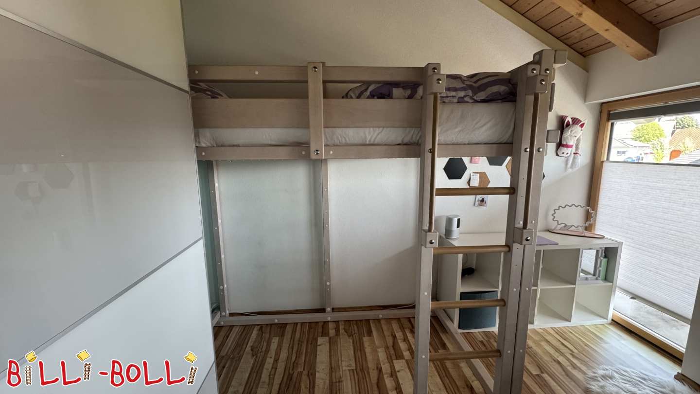 Loft bed that grows with the child in beech, white varnished (Category: Loft Bed Adjustable by Age pre-owned)