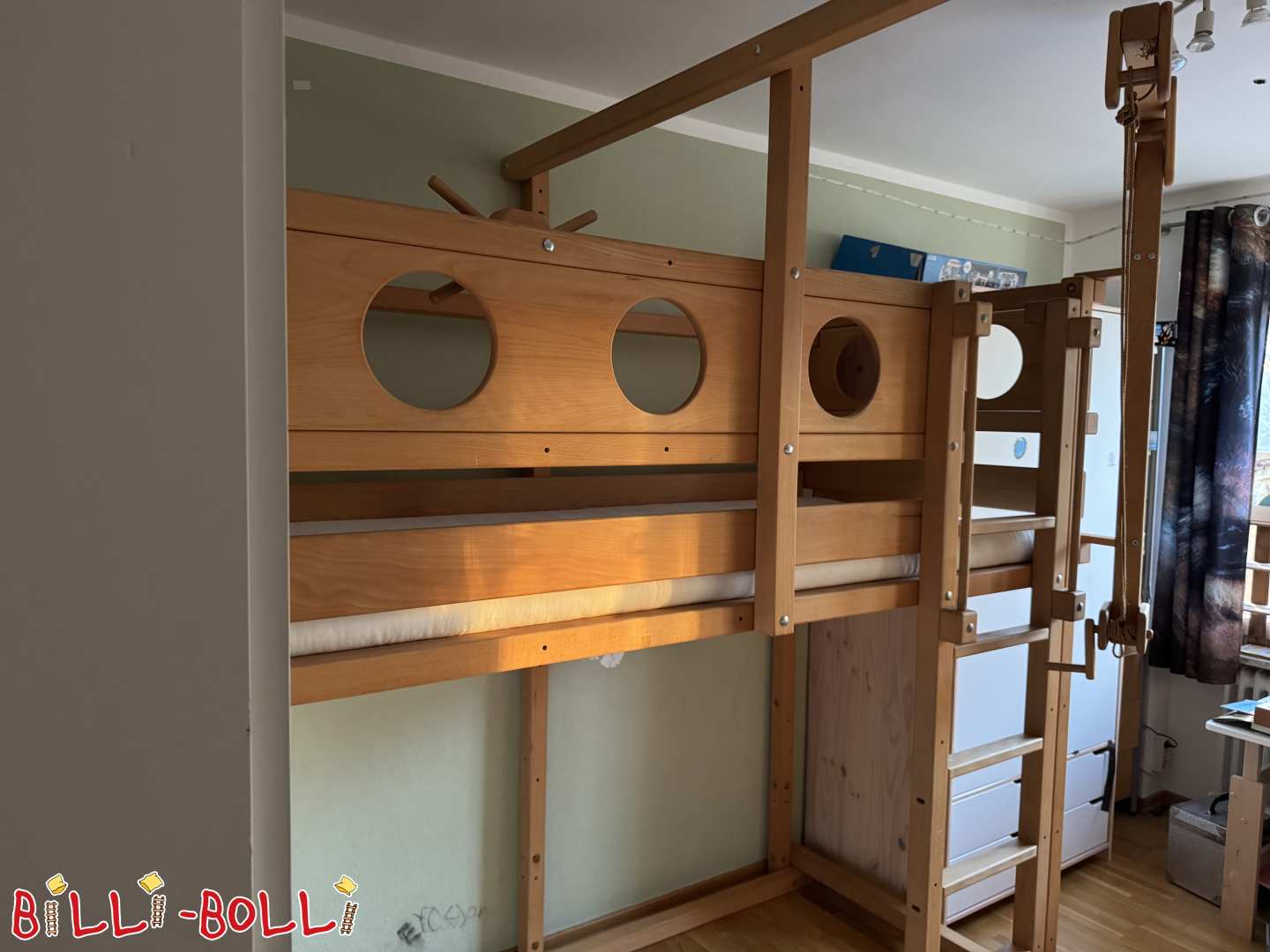 Cama alta em faia oleada e encerada que cresce com a criança (Categoria: Cama alta que cresce com a criança usada)