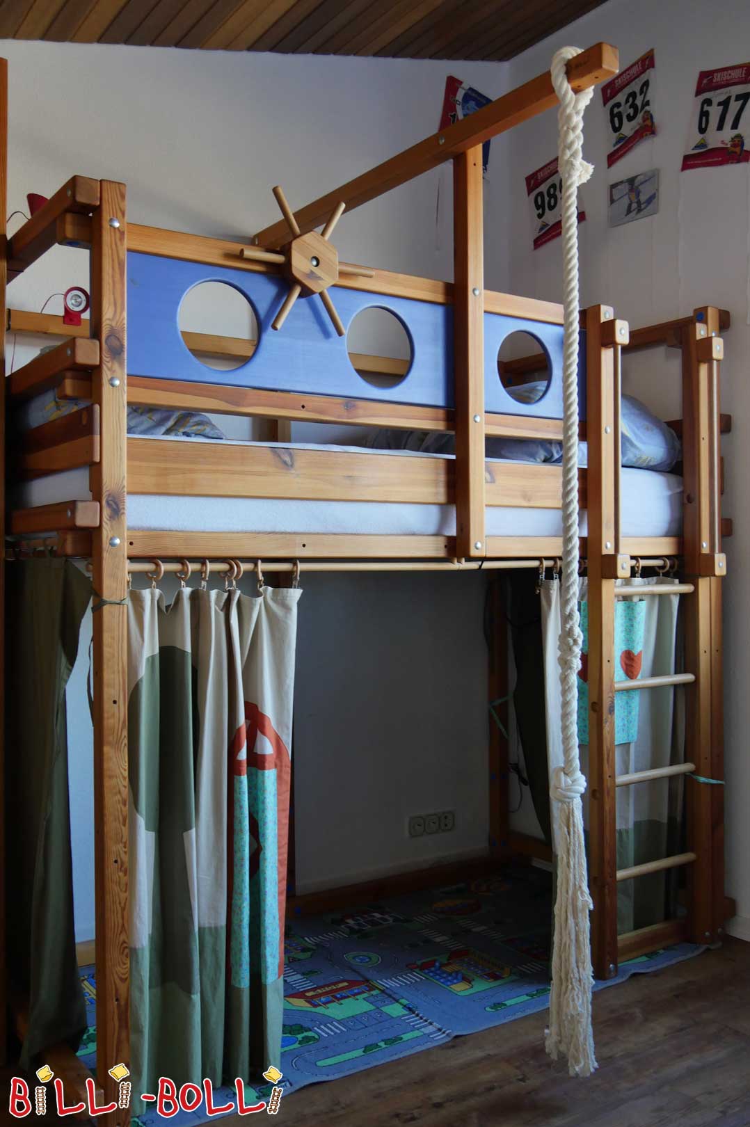 Loftbett dat mam Kand wiisst, geölte Kiefer, H: 228,5 cm (Kategorie: Loft Bett néideg)