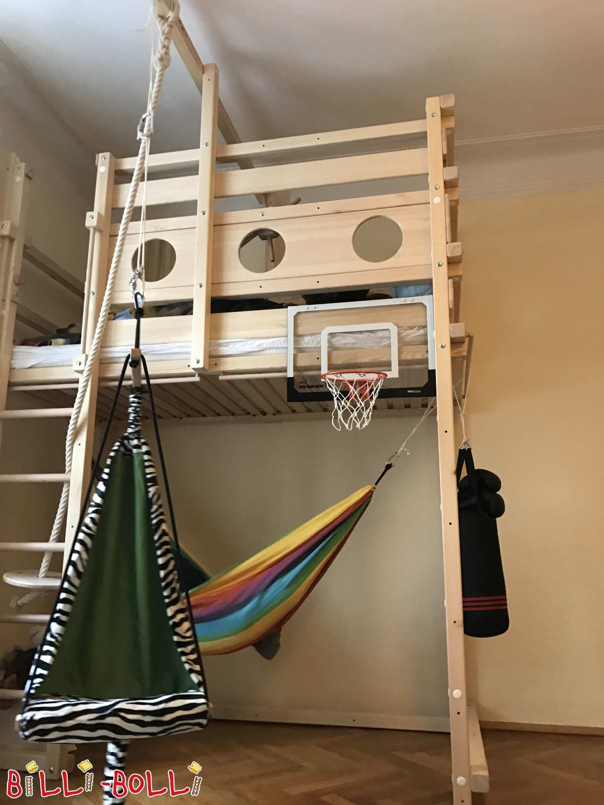Second hand loft beds for sale deals