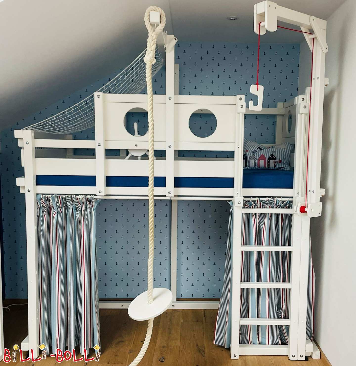 Rastoča podstrešna postelja s poševno streho borov bela lakirana, 90x200 cm (Category: Podstrešna postelja, ki raste z otrokom used)