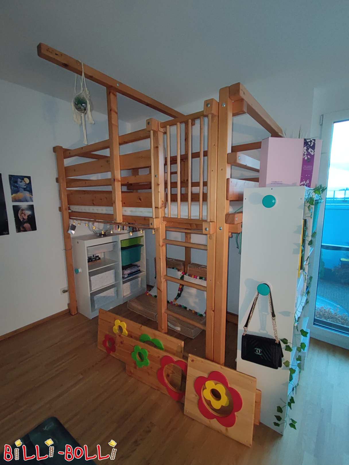 Fógraíocht 7006: Leaba lofta insínte le cláir bláthanna, spíosa, in Hanover Leaba lofta insínte le cláir bláthanna, spíosa, in Hanover (Catagóir: Leaba lofta a fhásann le do pháiste athláimhe)