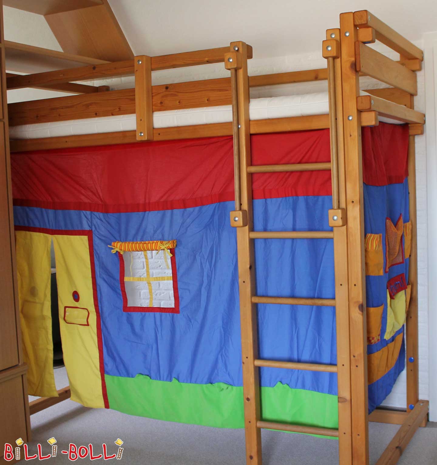 Loft bed with porthole boards that grows with the child in Gütersloh (Category: second hand loft bed)