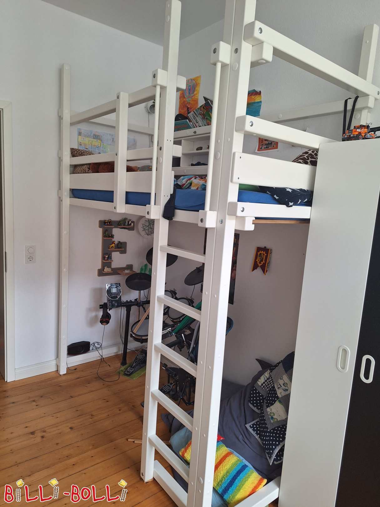 Loft bed that grows with the child with extra-high feet, painted white (Category: Loft Bed Adjustable by Age pre-owned)