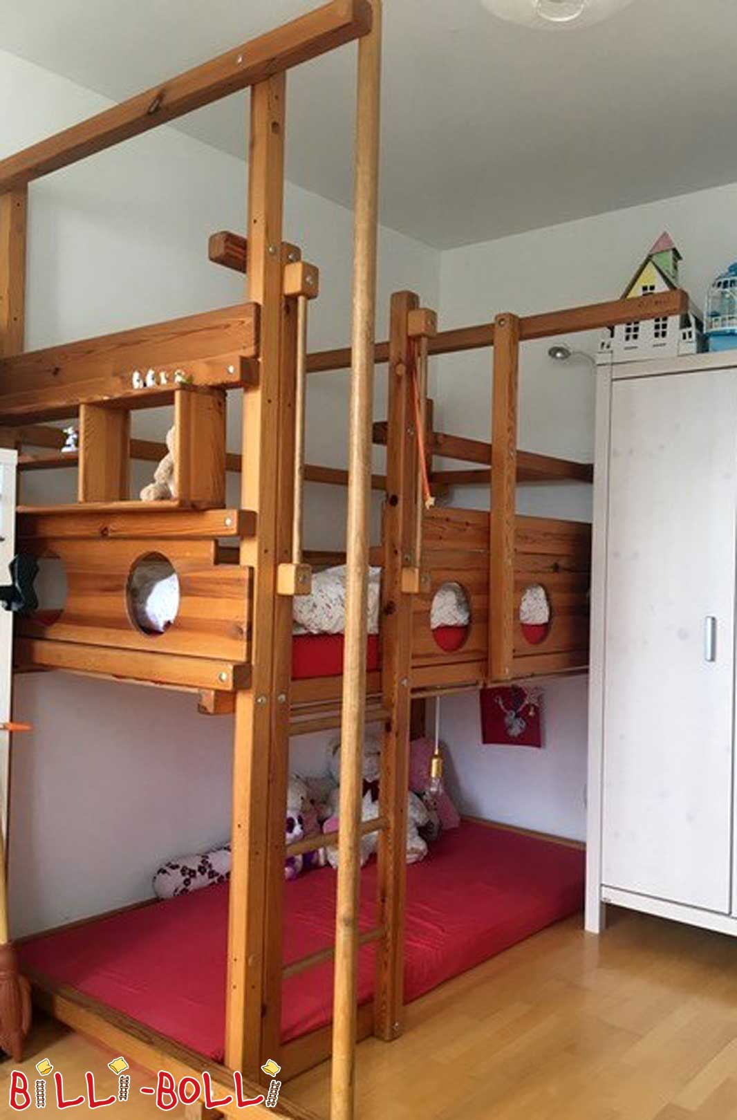 Loft bed with firefighter pole that grows with the child in Munich (Category: second hand loft bed)