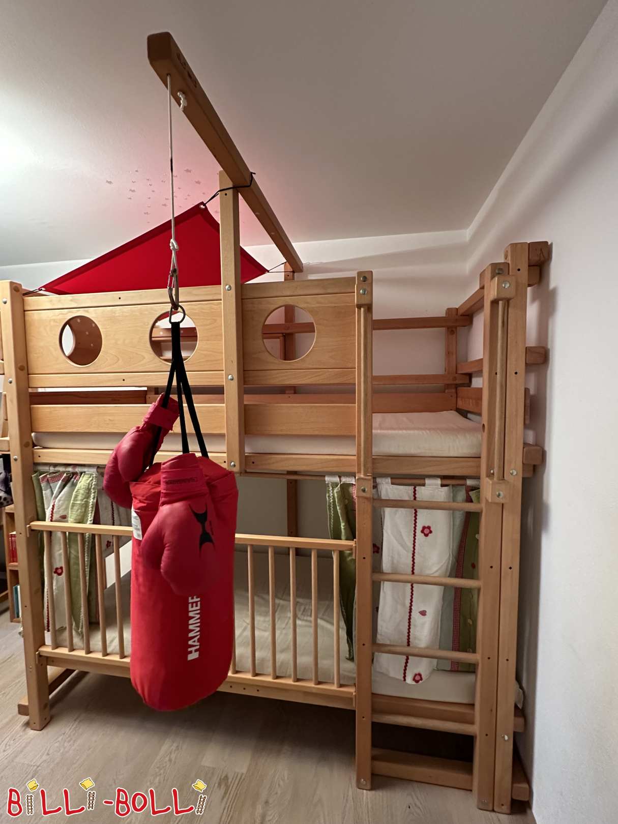 Rastúca podkrovná posteľ/poschodová posteľ s kotviskovou doskou naolejovaným bukom (Kategória: Poschodová posteľ použitá)