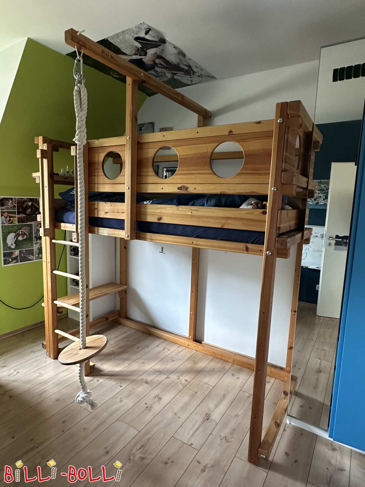Loft bed that grows with the child with front and end bunk boards in pine (Category: Loft Bed Adjustable by Age pre-owned)