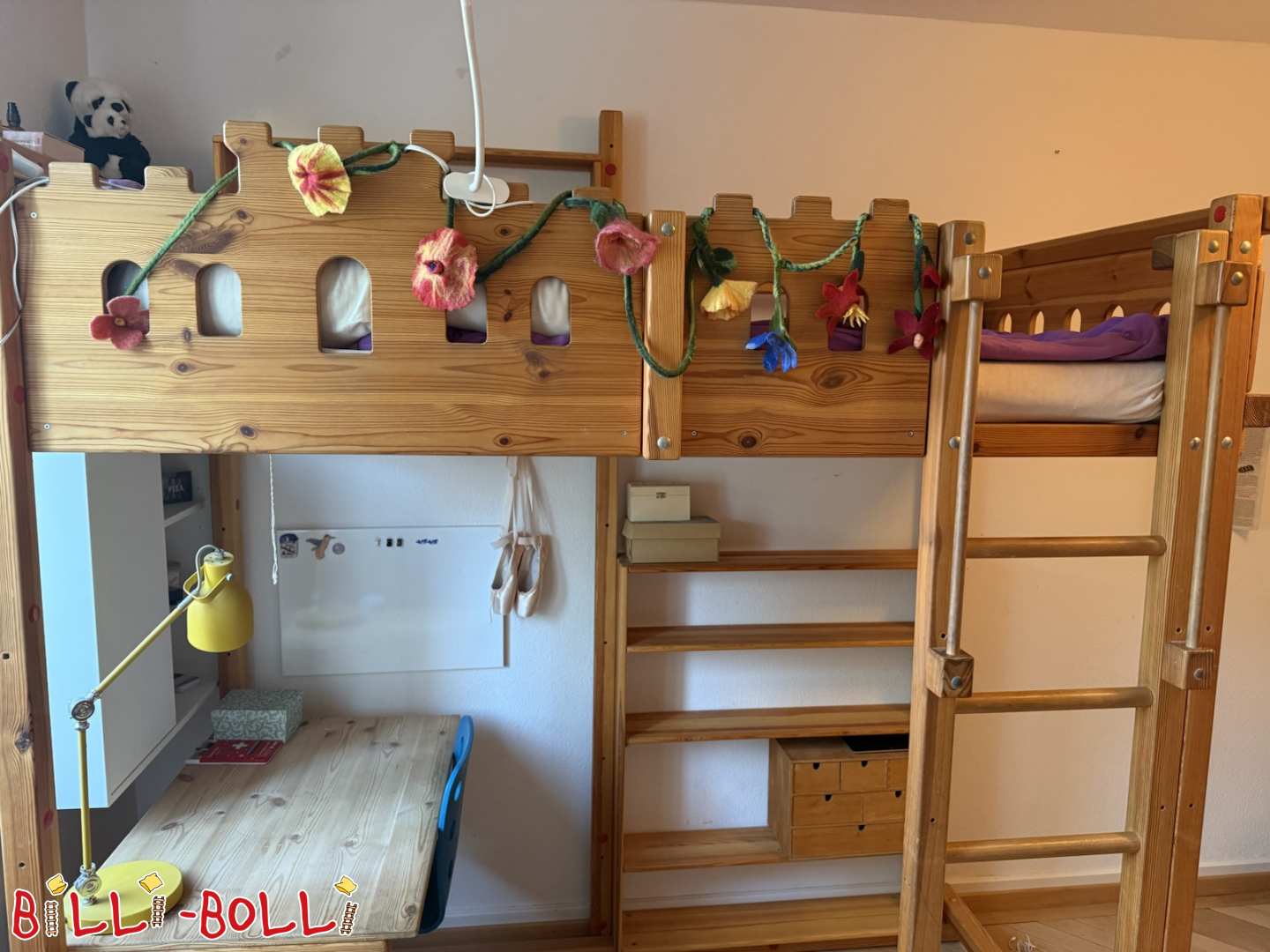 Lettu loft cù tavule tematiche di castellu di cavaleri chì cresce cun voi (Category: U lettu Loft cresce cun voi used)