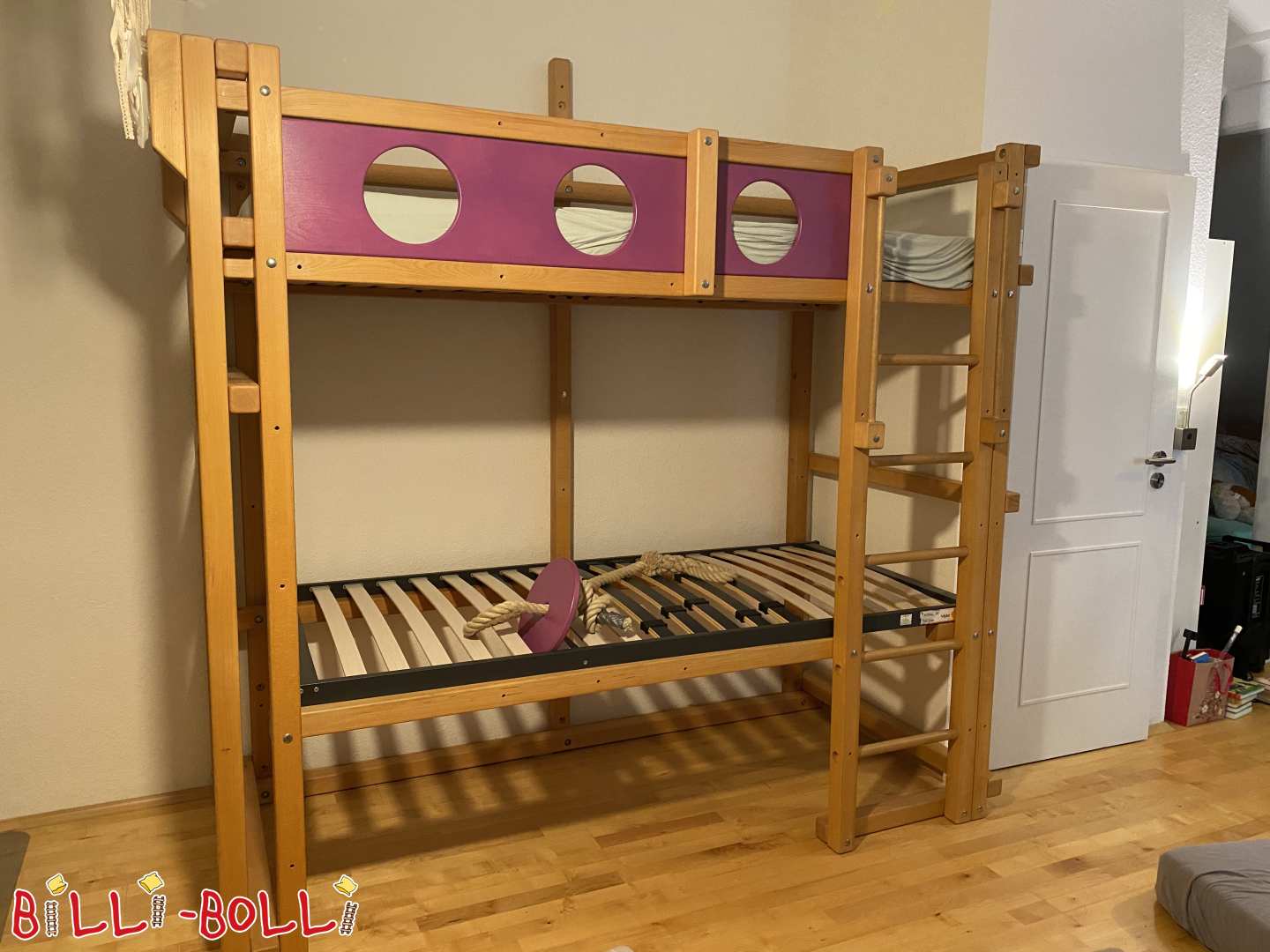 Rastući krevet u potkrovlju sa zidnim šipkama (Kategorija: Krevet u potkrovlju raste s djetetom used)