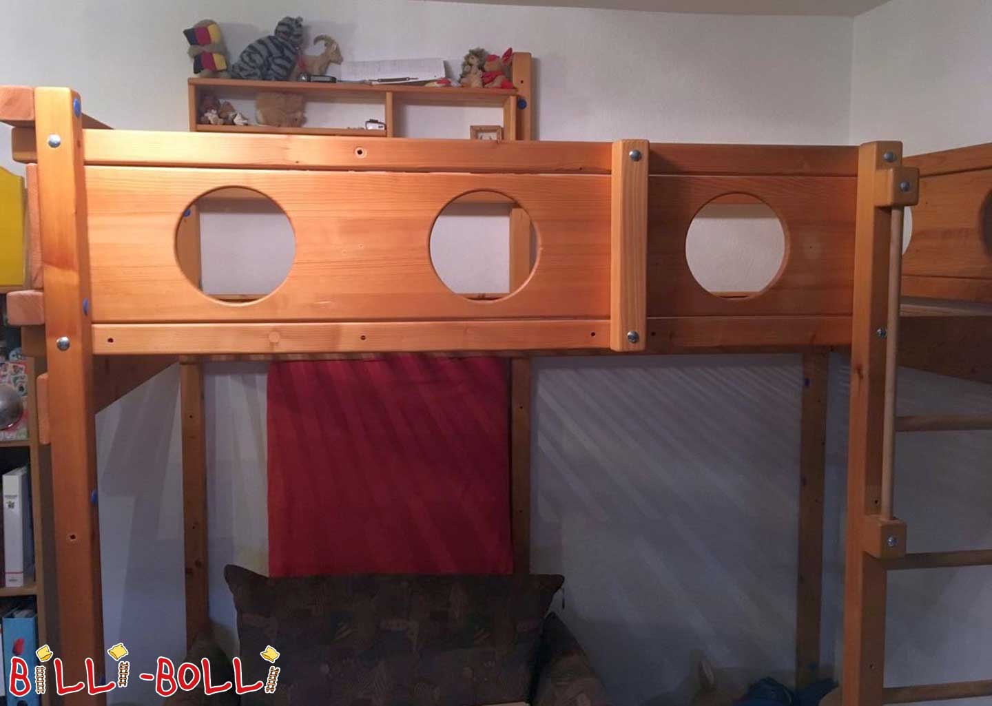 Cama alta en crecimiento "Pirata" (Categoría: cama alta segunda mano)