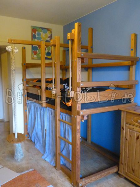 Loftová posteľ, ktorá rastie s dieťaťom (Kategória: Použitá vysoká posteľ)
