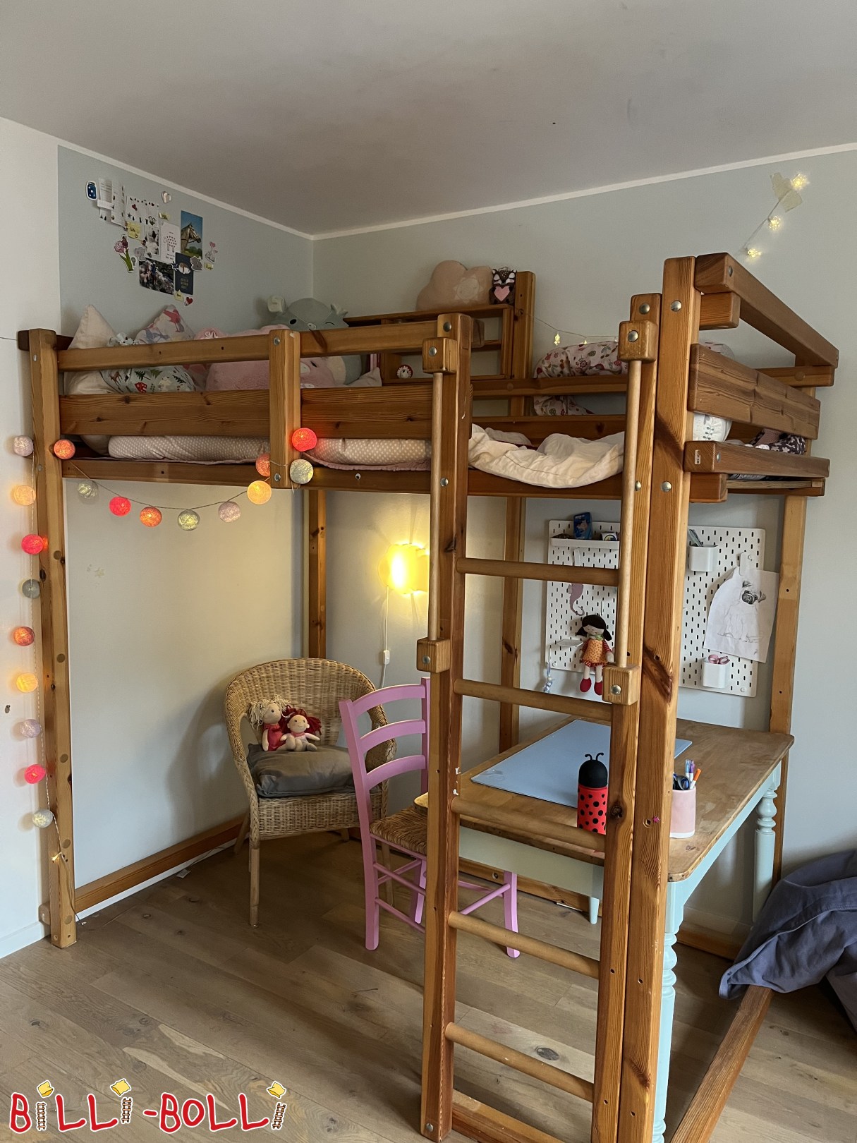 Reklamm 5757: Héichtastellbar (Ridderschlass) Loftbett, 120x200, geölt Fichte Héichtastellbar (Ridderschlass) Loftbett, 120x200, geölt Fichte (Kategorie: Loftbett mat Armaufleeën a Leeder, gebraucht)
