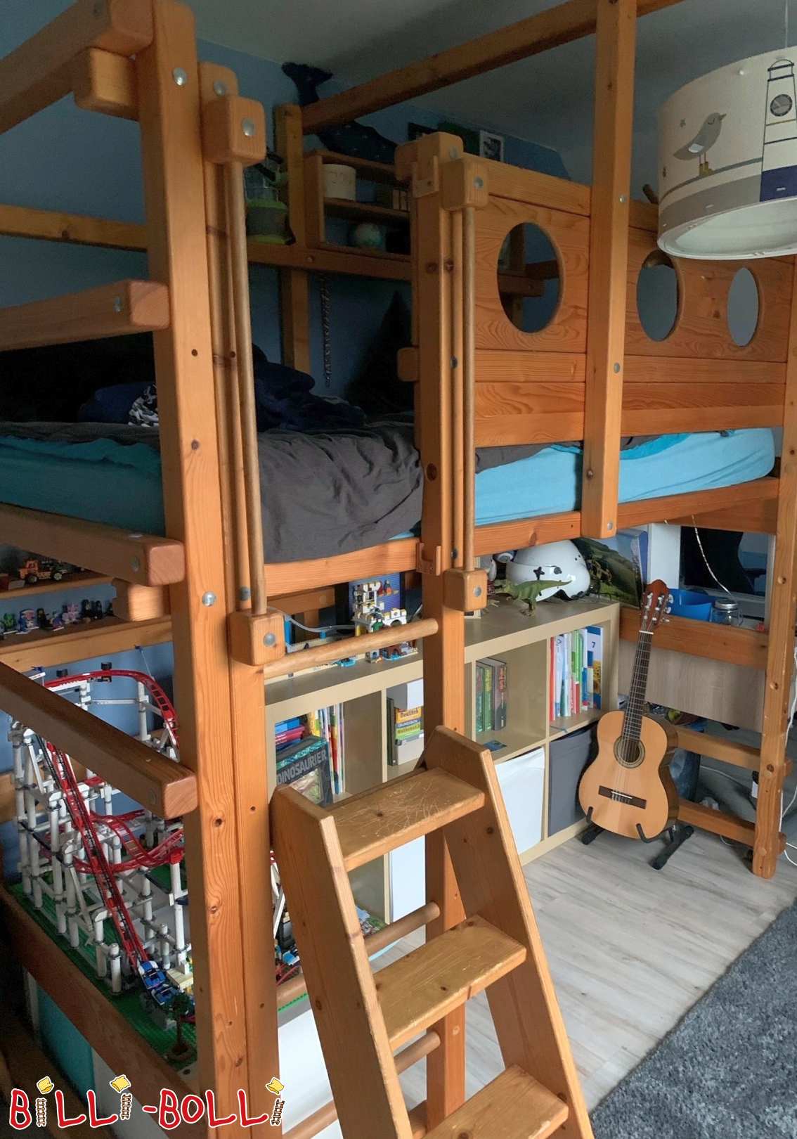 Rastúca poschodová posteľ námorníka – smrek (Kategória: Použitá vysoká posteľ)