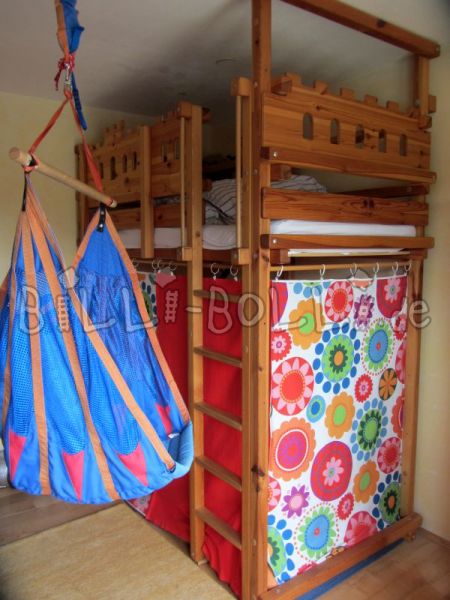 Letto del cavaliere con sedile sospeso (Categoria: letto a soppalco usato)