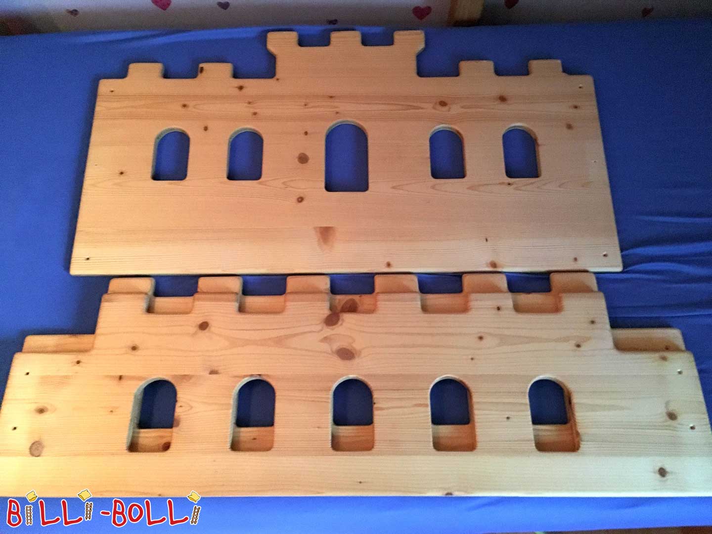 Knight's castle boards in spruce oiled-waxed (Category: second hand kids’ furniture)