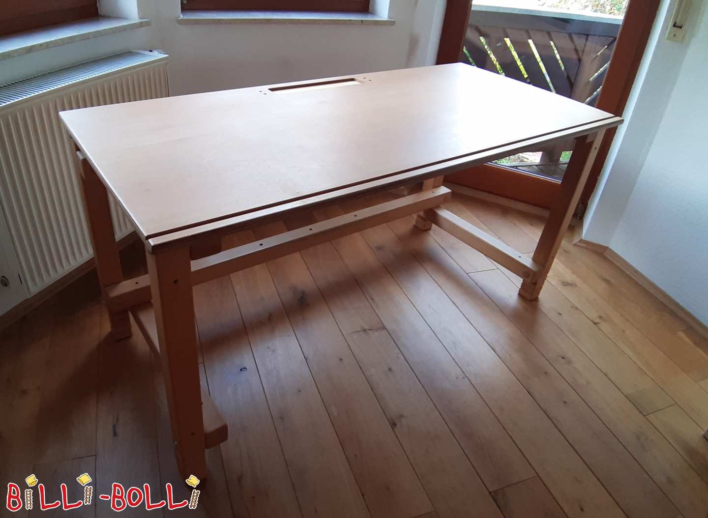 Skrivebord, 63x143 cm, høydejusterbar - 65582 Hambach (Kategori: Barne møbler brukt)