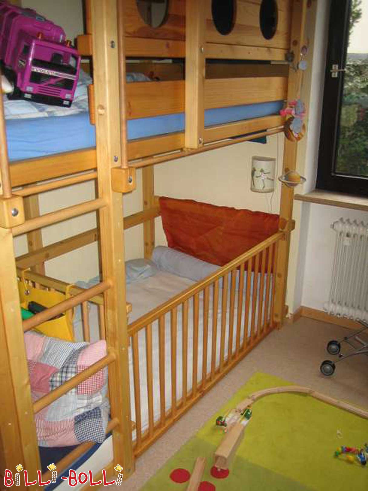 3/4 grid (Category: second hand kids’ furniture)