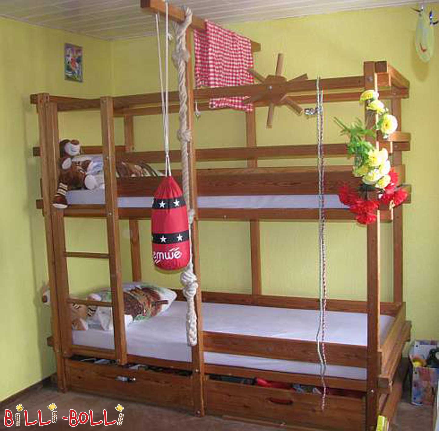 Gullibo Pirate Bunk Bed (Category: second hand bunk bed)