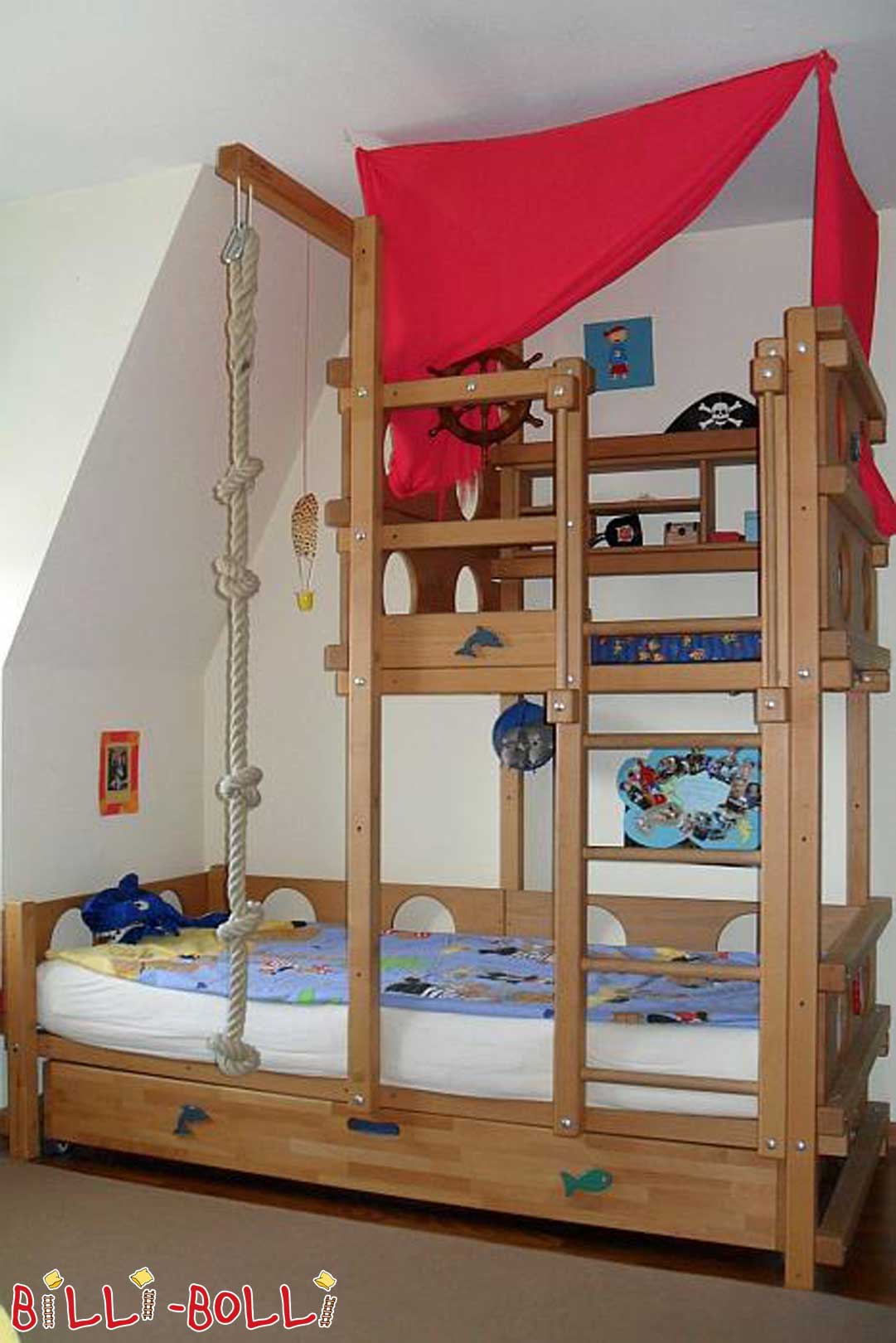 BILLI-BOLLI Letto à toit inclinable pour petits pirates (Category: Lettu di tettu inclinatu utilizatu)