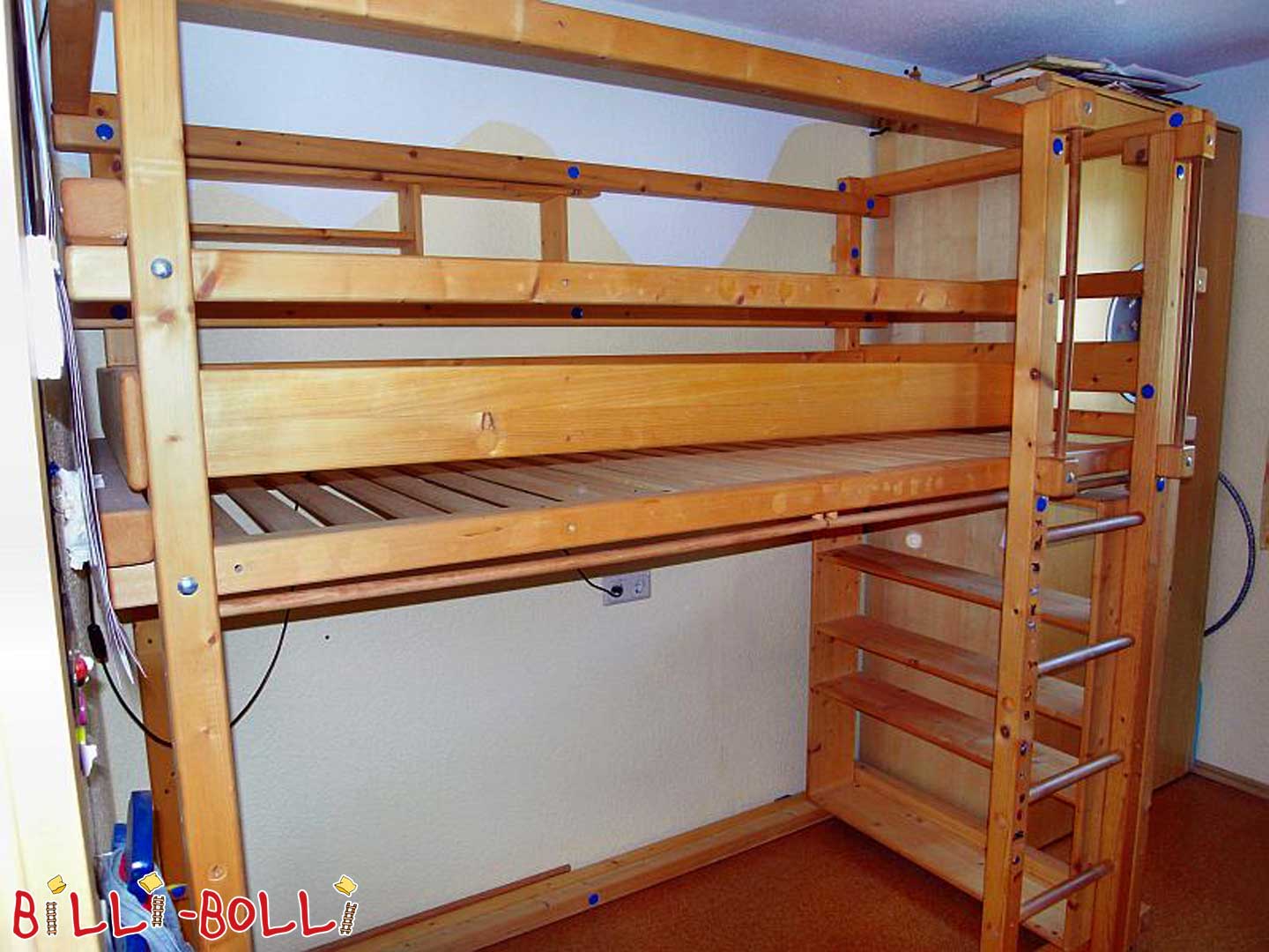Baby cot (Category: second hand loft bed)