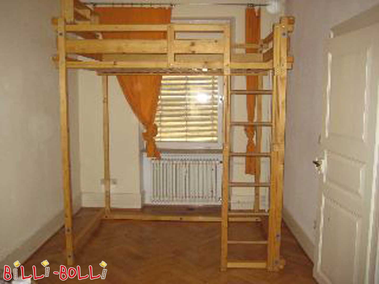 Studentská podkrovní postel (Kategorie: Použitá podkrovní postel)