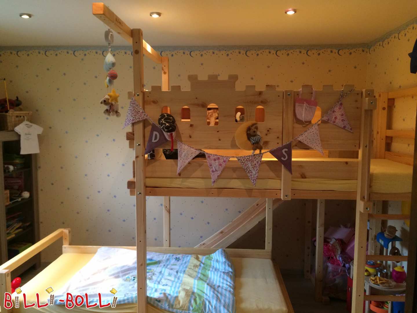 Laterally offset bunk bed made of pine oiled-waxed in Igensdorf (Category: second hand bunk bed)