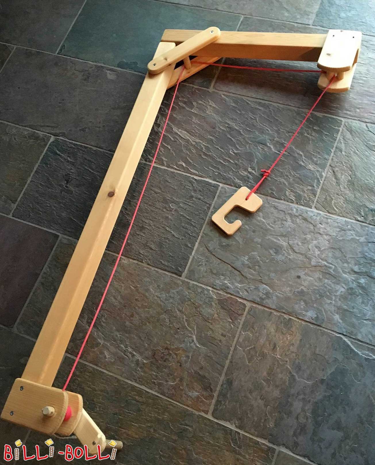 Play crane, spruce untreated (Category: second hand kids’ furniture)