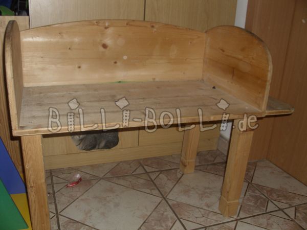 Breastfeeding bed (Category: second hand kids’ furniture)