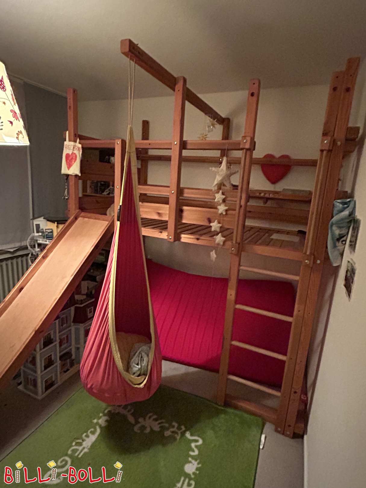 Cama alta que cresce com a criança 100 x 200 cm pinho com escorrega e mesa de cabeceira (Categoria: Cama alta que cresce com a criança usada)
